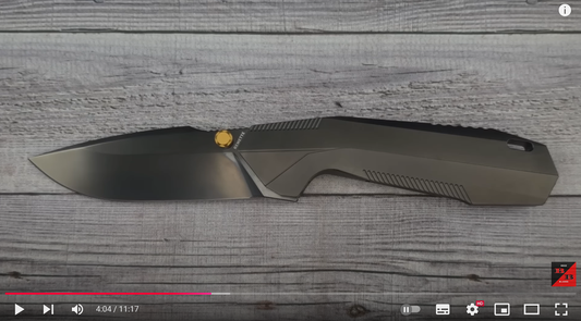 Beez Blades: HOLY ENGINEERING! I JUST LOST MY MIND WITH THIS KNIFE